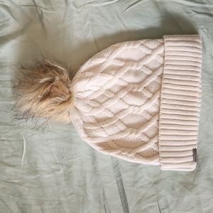 Steve Madden Cream Knitted hat with fluffy pompom
